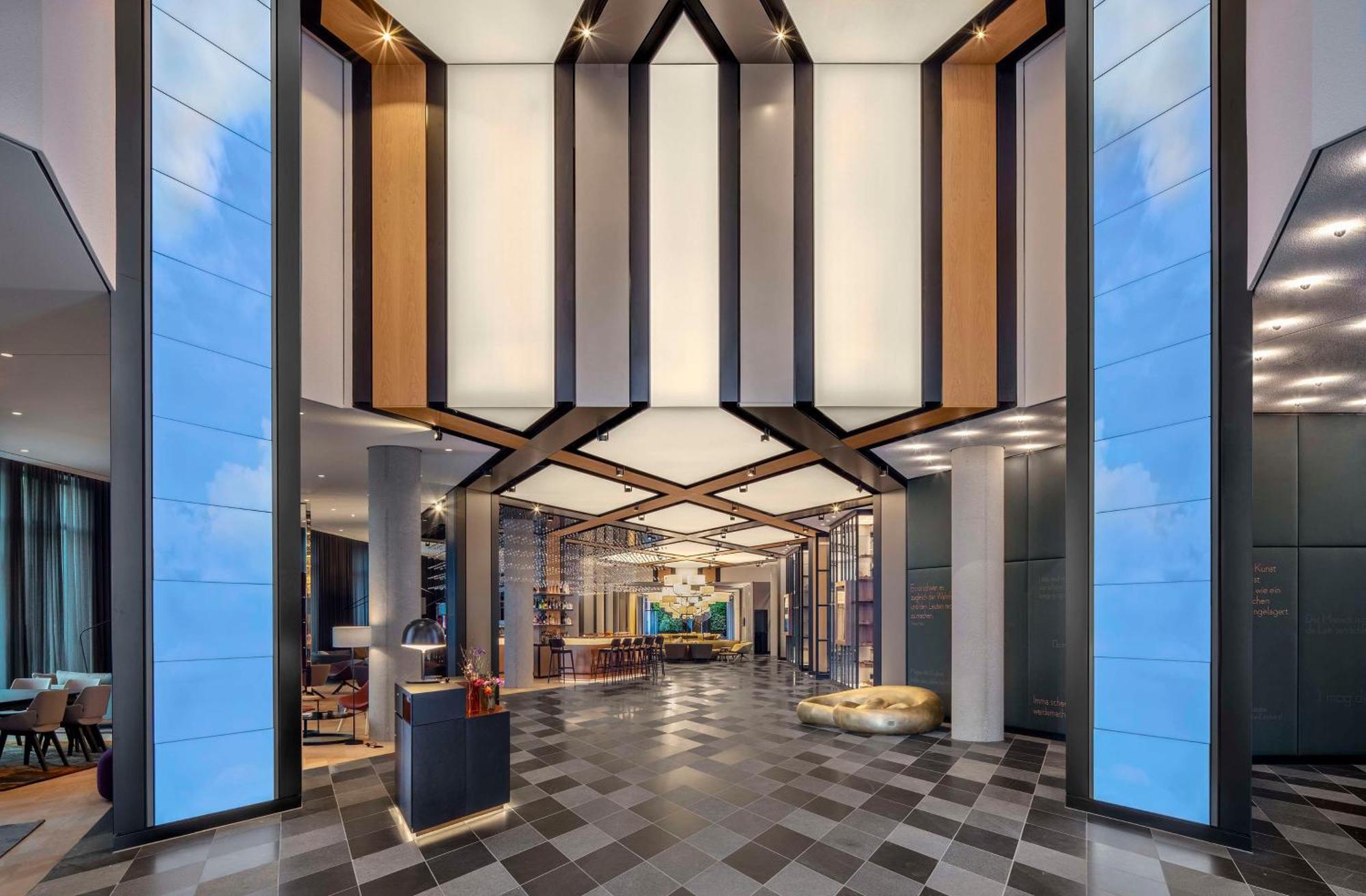 Andaz Munich Schwabinger Tor, By Hyatt Hotel Екстериор снимка The lobby of the hotel