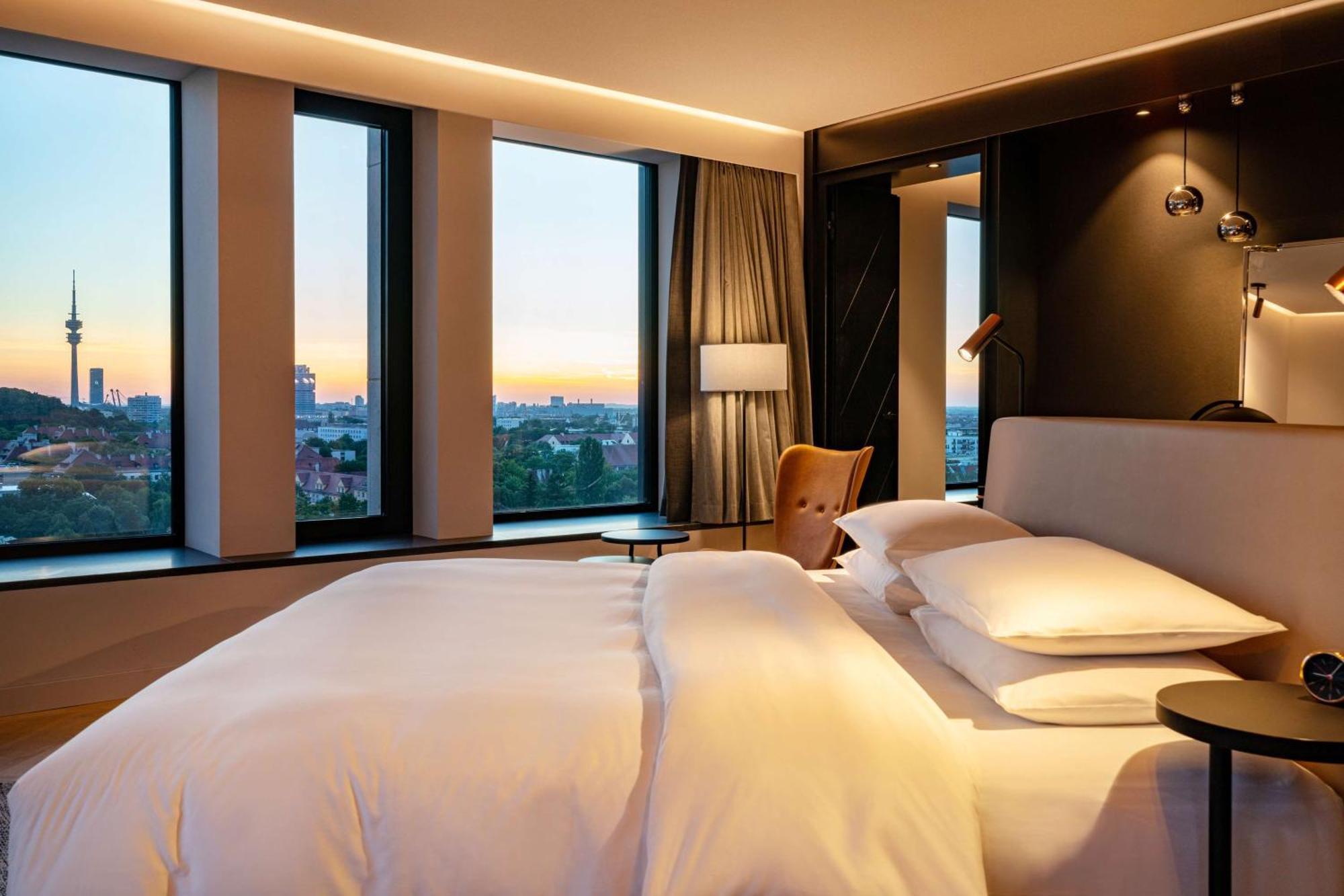 Andaz Munich Schwabinger Tor, By Hyatt Hotel Екстериор снимка A room at the hotel