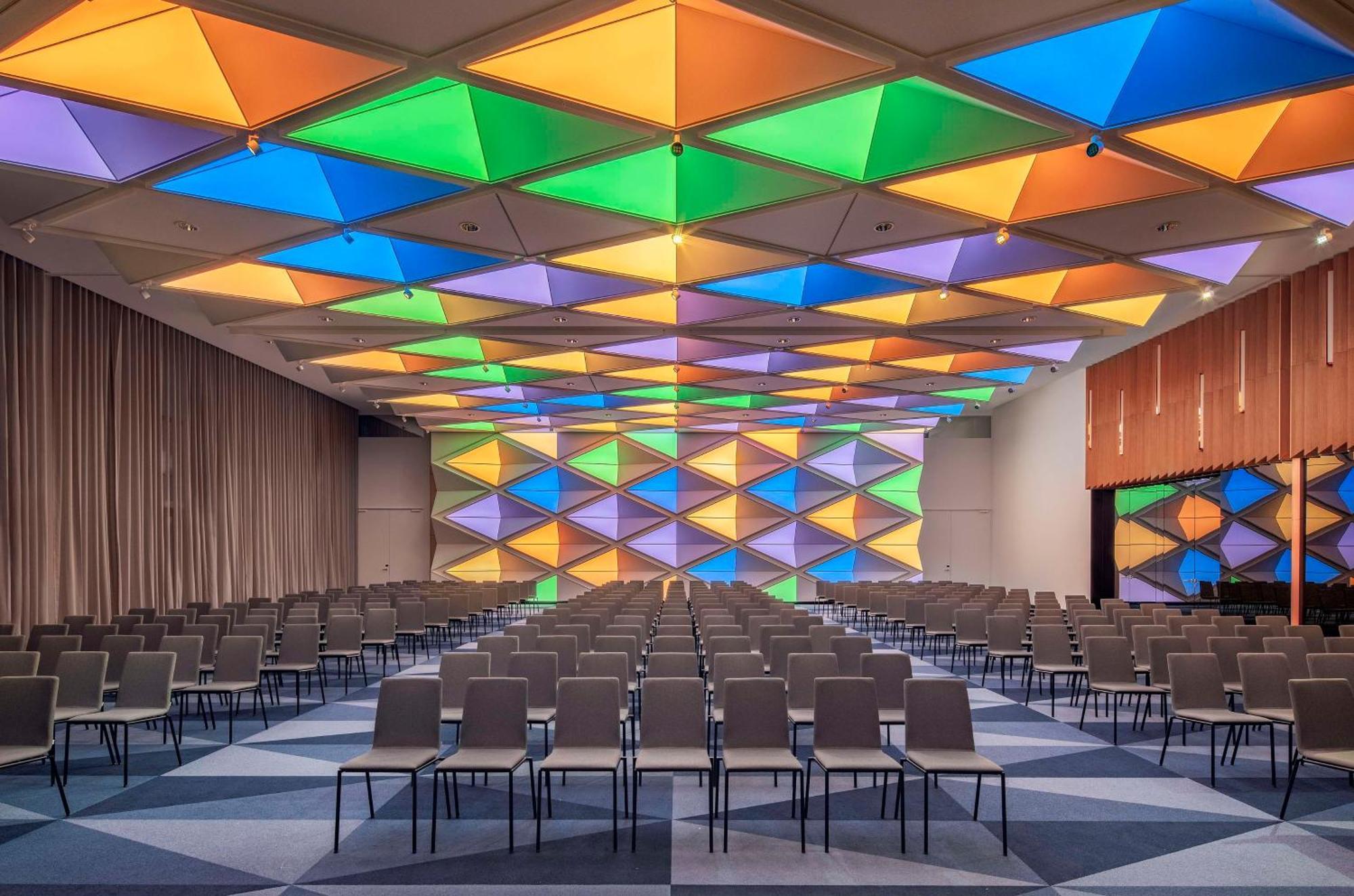 Andaz Munich Schwabinger Tor, By Hyatt Hotel Екстериор снимка The interior of the conference centre